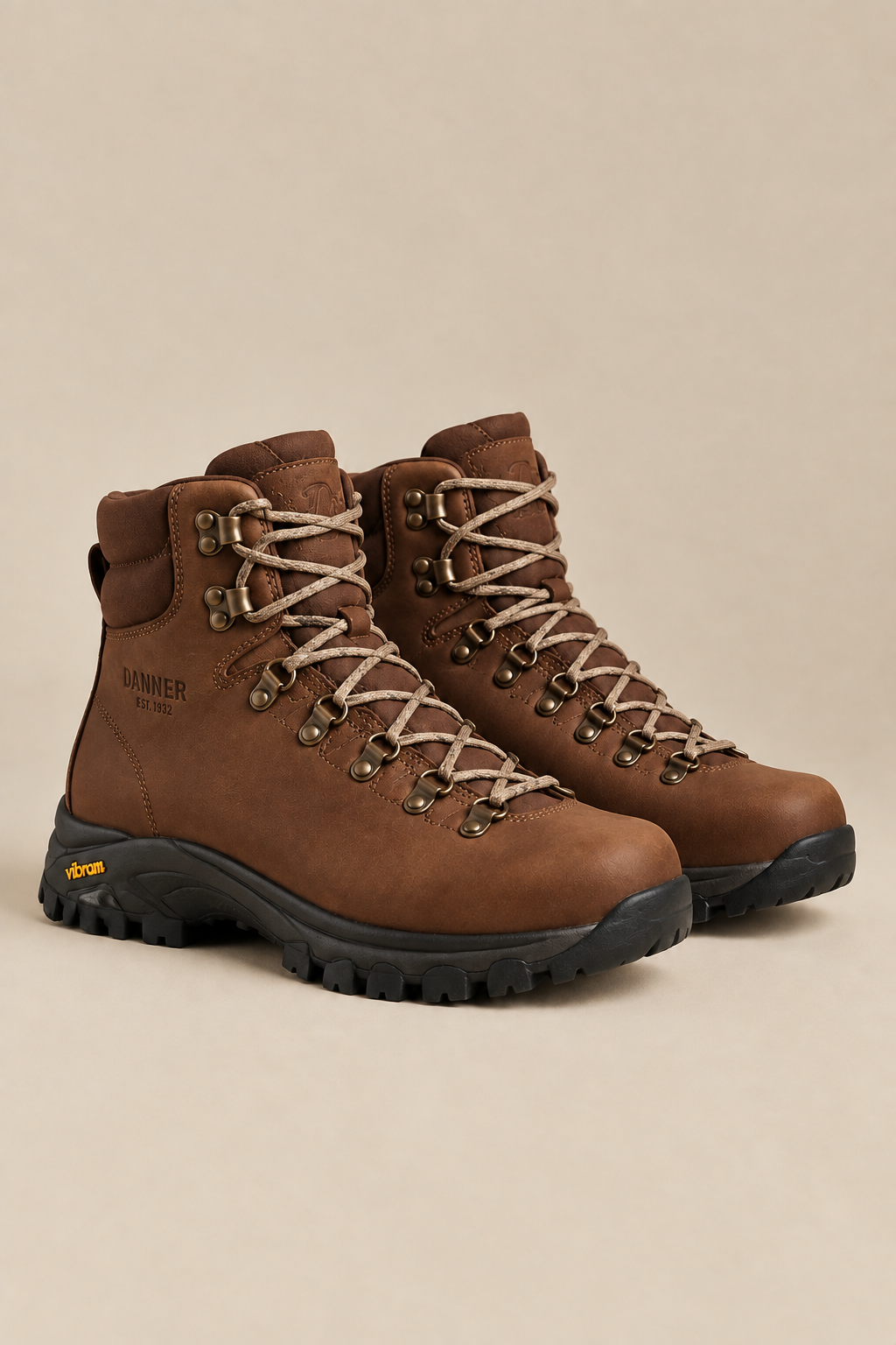 Bota de montaña marrón