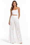 Pantalones encaje blanco con modelo